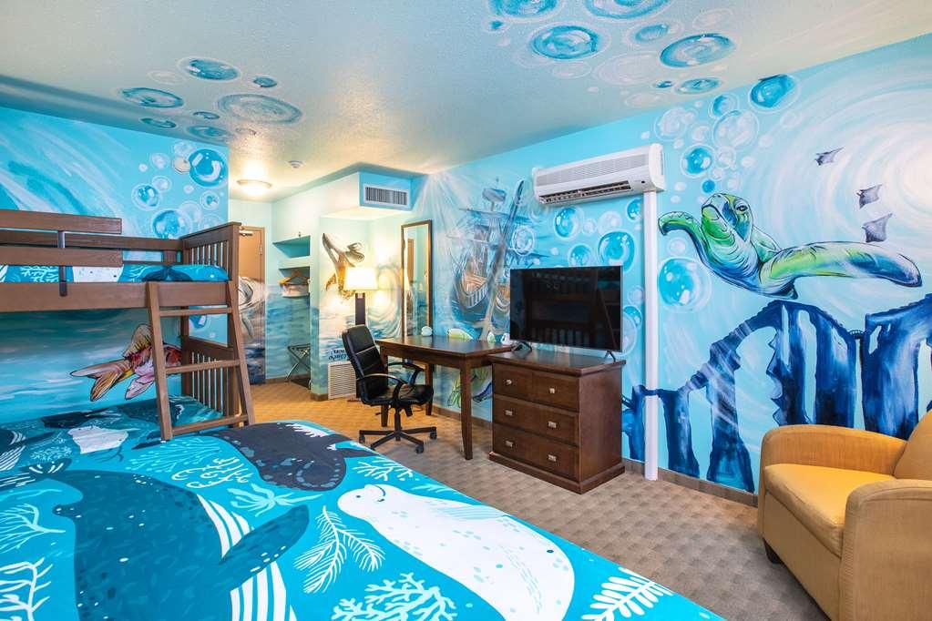 Quality Inn & Suites Winkler Bagian luar foto