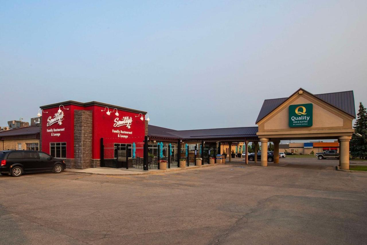 Quality Inn & Suites Winkler Bagian luar foto
